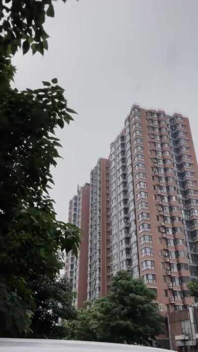 《寒門逆襲坐擁財富》劇照