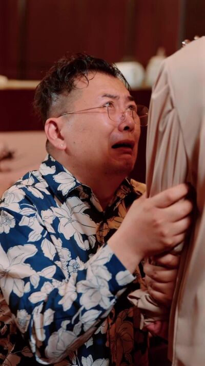 《化身死對頭後清算舊債》劇照