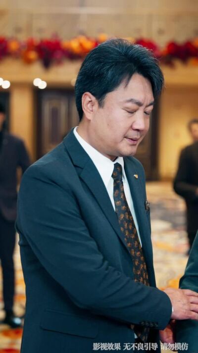《人到中年，才發現我竟是真少爺》劇照