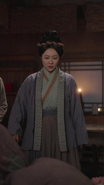 《穿成恶婆婆后，儿媳抢着给我养老》剧照