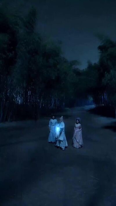 《本想当工具人，结果被圣女逼婚》剧照