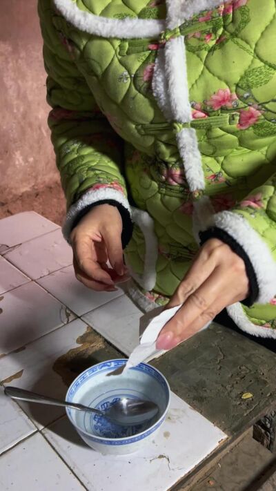 《瞒妻》剧照