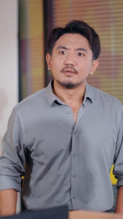 《我靠每日情报成首富》剧照