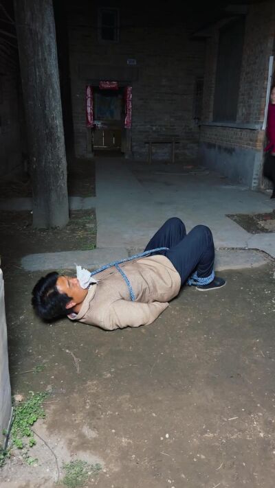 《爱在田野风气时》剧照