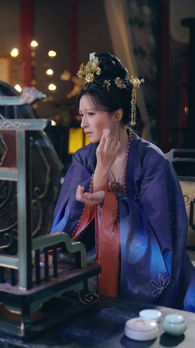 《穿回死遁第六年，我的暴君又又又黑化了》劇照