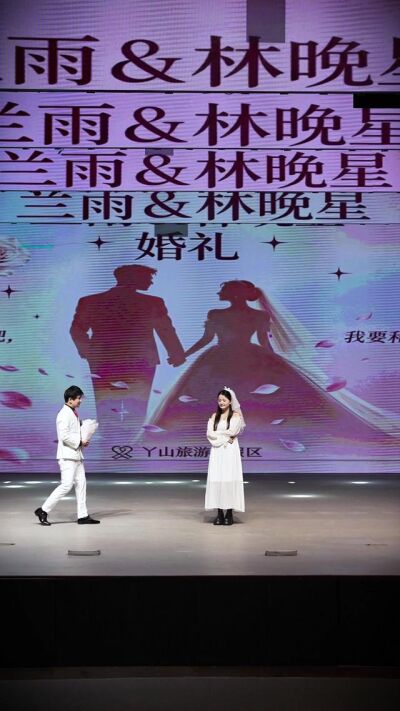 《系統助我當歌神》劇照