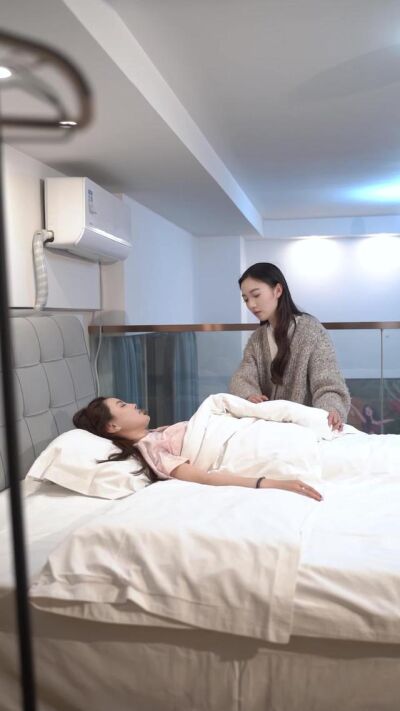 《重返青春後我力挽狂瀾修補女兒紅線》劇照