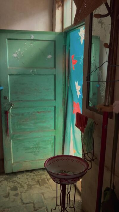 《茅草屋下半生緣》劇照
