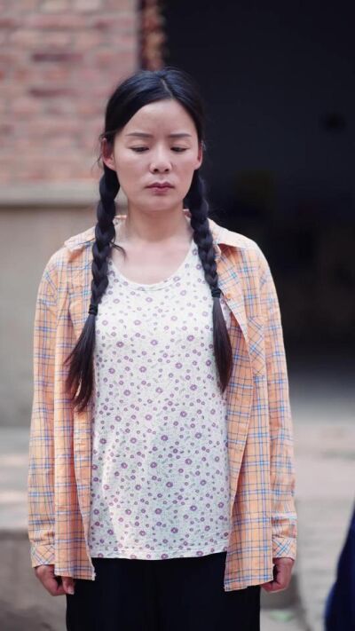 《槐樹下》劇照