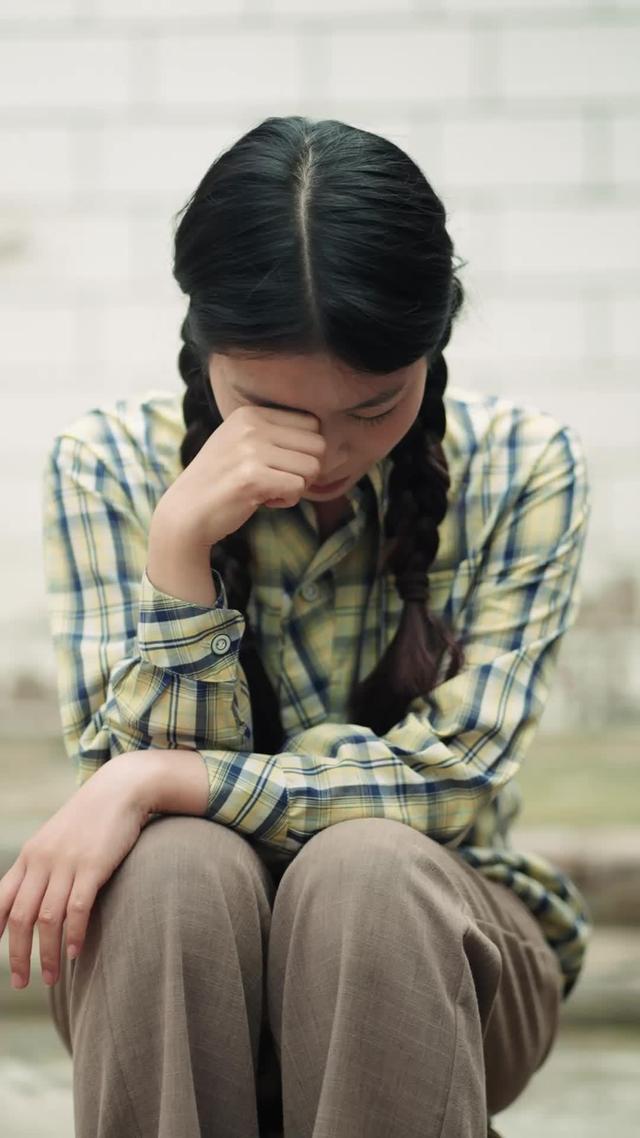 《槐花落了又開》劇照