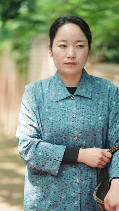 《槐花落了又开》剧照
