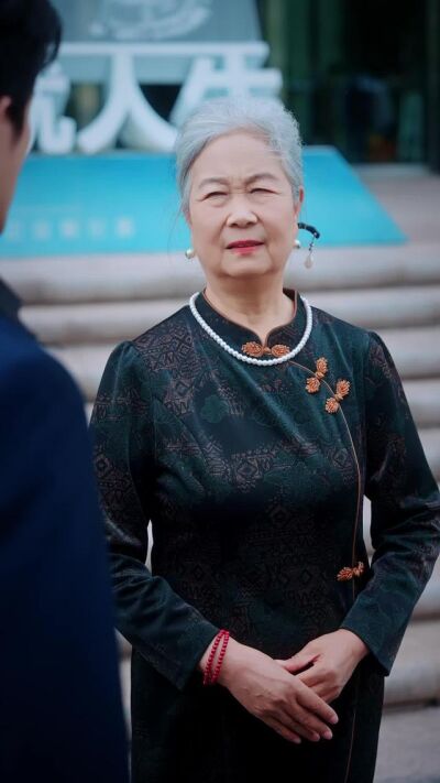 《钻石婚约：陆总，夫人又在打工了》剧照
