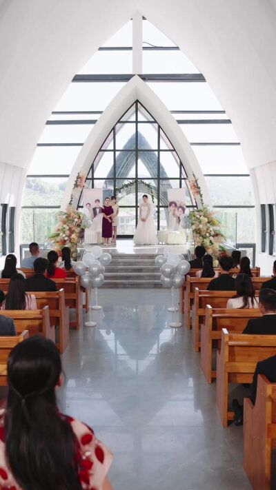 《女儿婚礼当天，我董事长的身份藏不住了》剧照