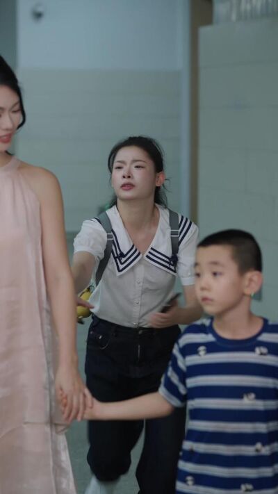 《紧急直播》剧照