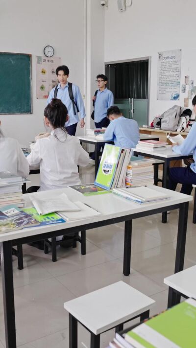《心声撞满怀，校草他藏不住了》剧照