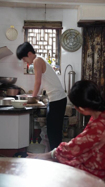 《打光棍的我！觉醒了宠妻系统》剧照