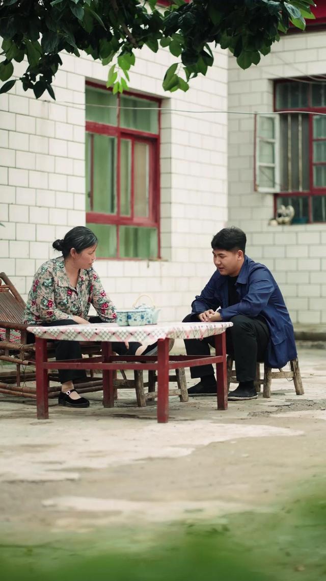 《槐花落了又開》劇照