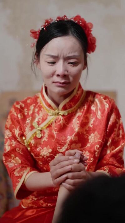 《槐树下》剧照