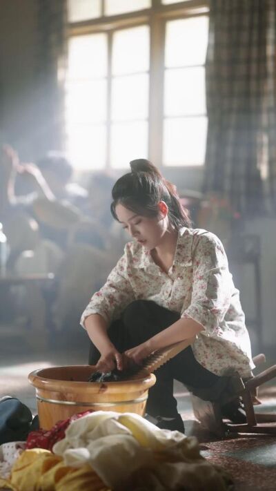 《三年无子，我改嫁厂长后全家傻眼》剧照