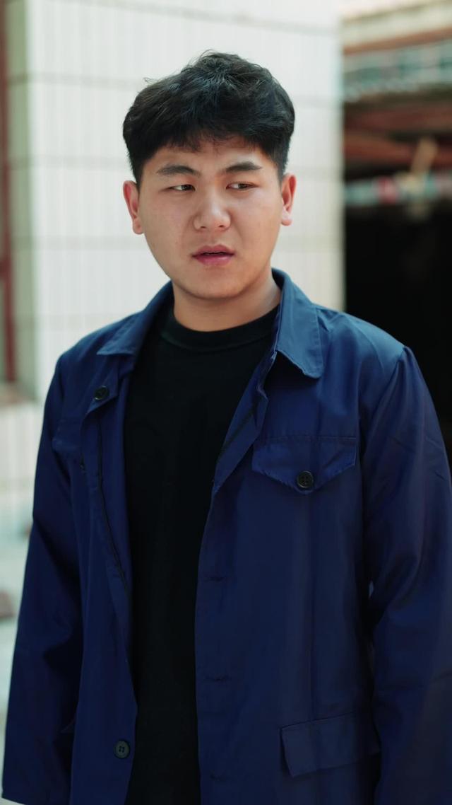 《槐花落了又開》劇照