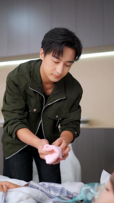 《退隐保镖归来，再掀风云》剧照