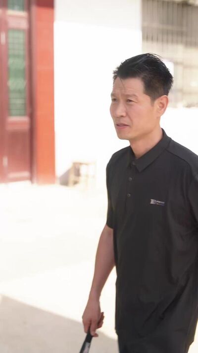 《龙隐山野戏芳凤》剧照