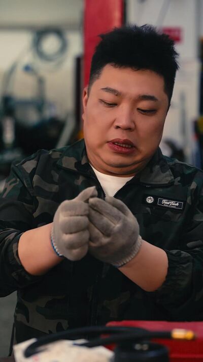 《大东北之大嘴汽修厂》剧照