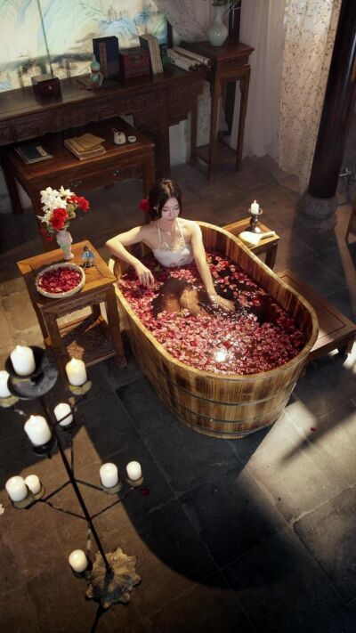 《师命难违，闪婚超级白富美》剧照