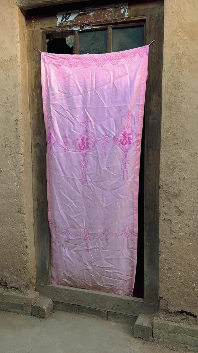 《茅草屋下半生緣》劇照