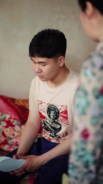 《槐樹下》劇照