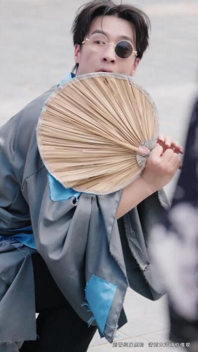 《美女老婆别怕，你老公是无敌天师》剧照
