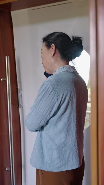 《紧急直播》剧照