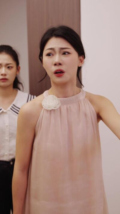 《紧急直播》剧照