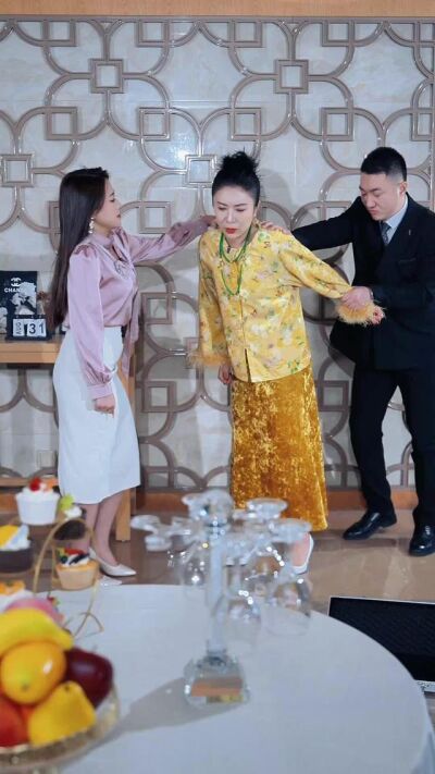《想攀高枝，反觸其怒》劇照
