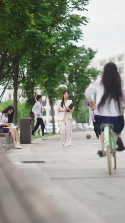 《顶级裙臣》剧照