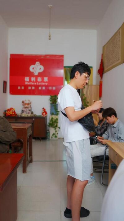 《转身已是沪海之巅》剧照