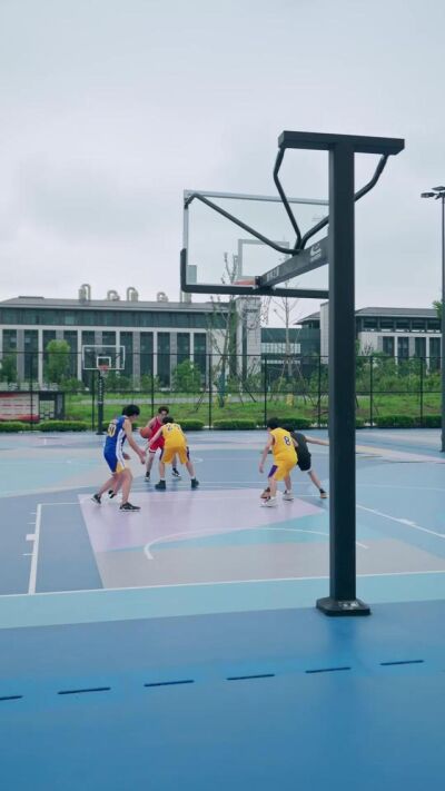 《我一個鬼差你讓我跟校花領證》劇照