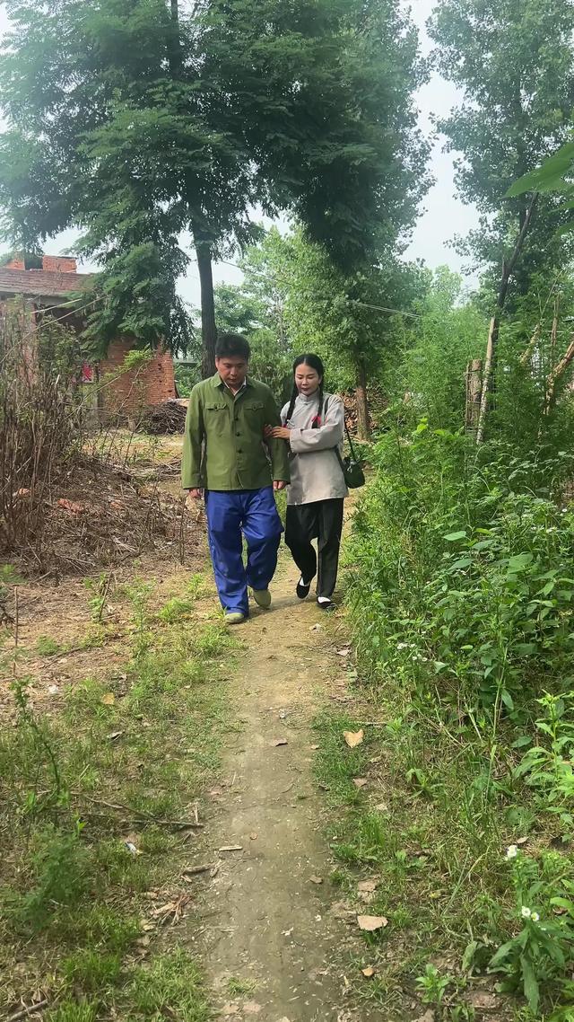 《柳樹下的半生淚》劇照