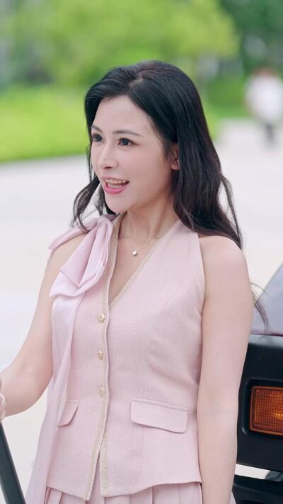 《我一個鬼差你讓我跟校花領證》劇照