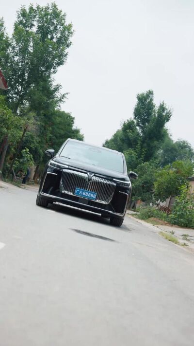 《未婚妻嫌我土，我医冠天下逆转乾坤》剧照