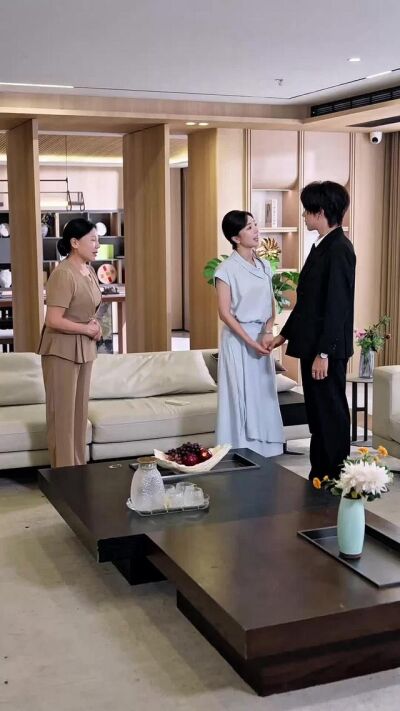 《捡来的乞丐老公是大佬》剧照