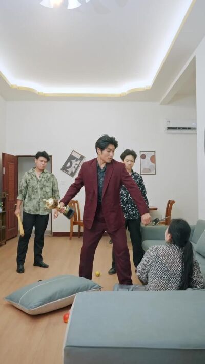 《那个男人三万岁》剧照