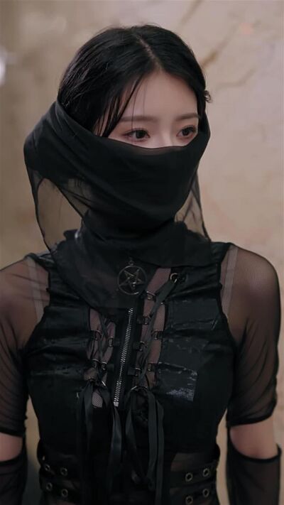 《小師妹下山，顧總裝不下去了》劇照