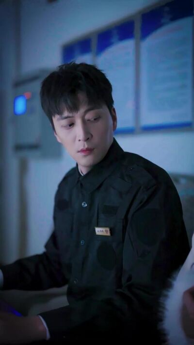 《小花与保安》剧照