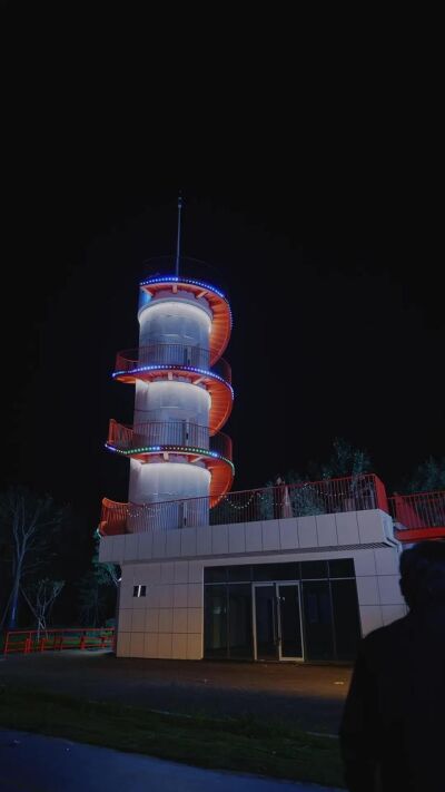 《等風來，也等你》劇照