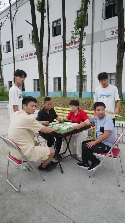 《退休老爸不好惹》劇照