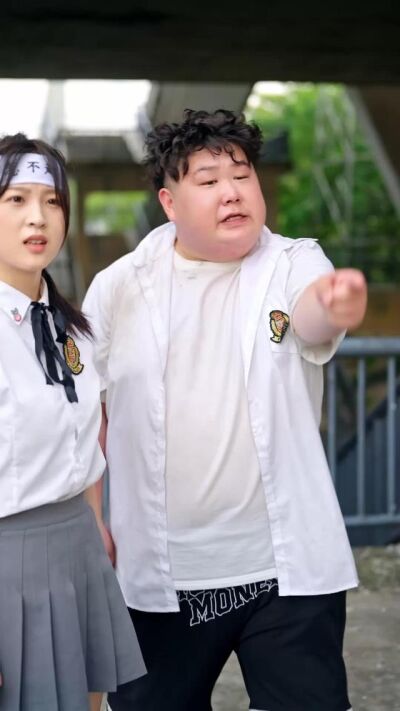 《龙家长姐一出手，弟弟们原地变型》剧照