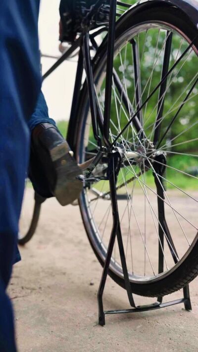 《磕頭機：我爸是油田工人》劇照