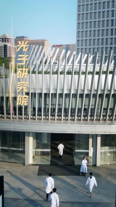 《山河旧照映卿颜》剧照
