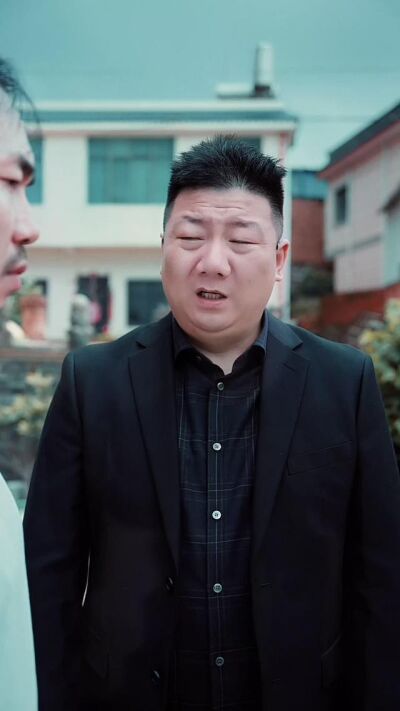 《谁说我穷了》剧照
